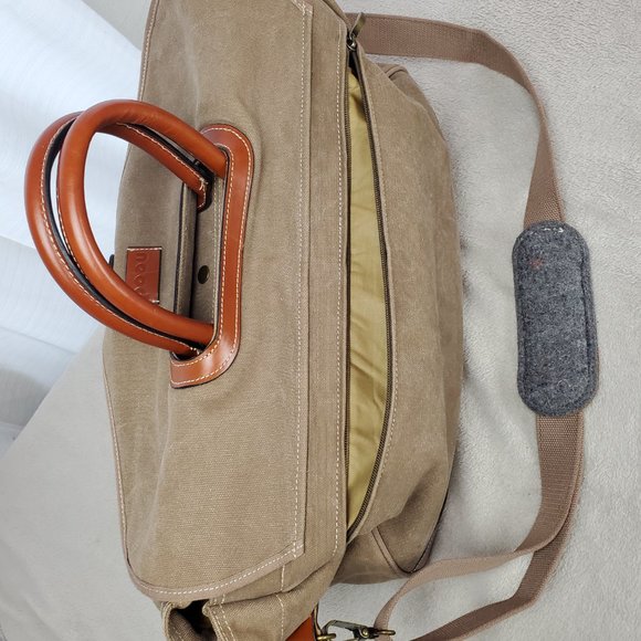 Large Canvas and Leather Shoulder Bag by Nood - Picture 13 of 16